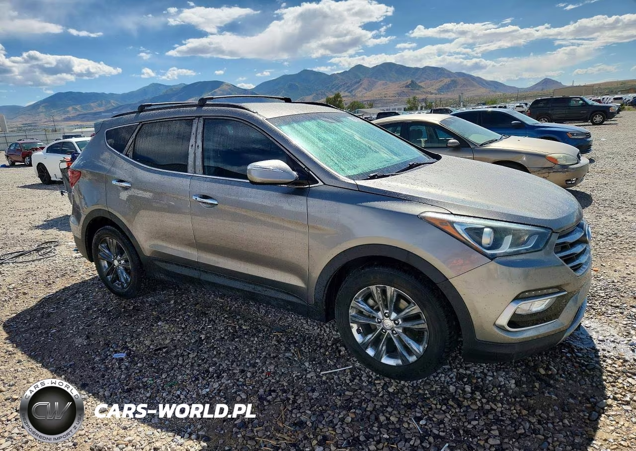 2017 Hyundai Santa Fe Sport 2.0T VIN:5XYZUDLA3HG387964 - 4