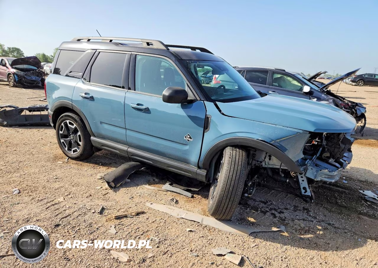2023 Ford Bronco Sport Outer Banks VIN:3FMCR9C63PRD70176 - 4