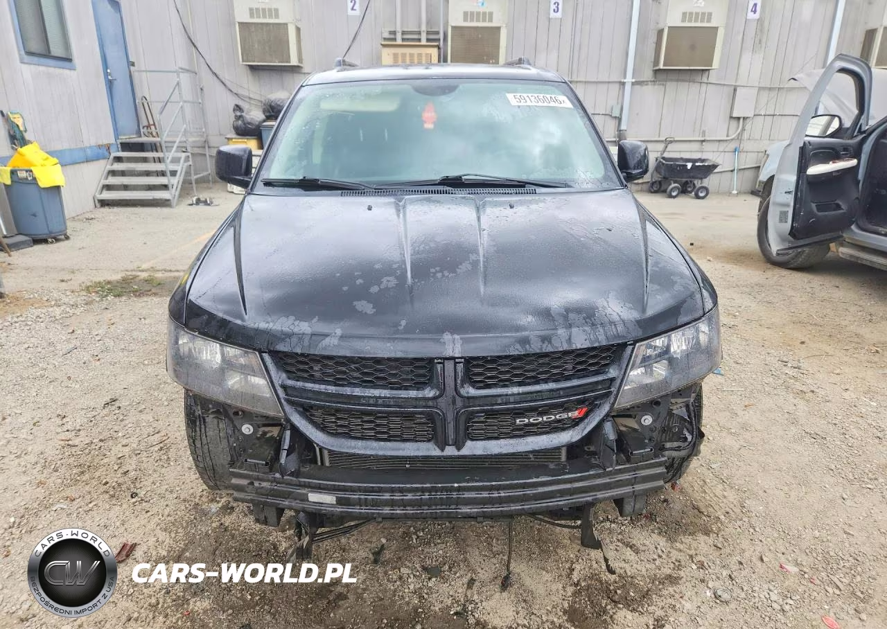 2017 Dodge Journey Crossroad VIN:3C4PDCGB6HT517135 - 5