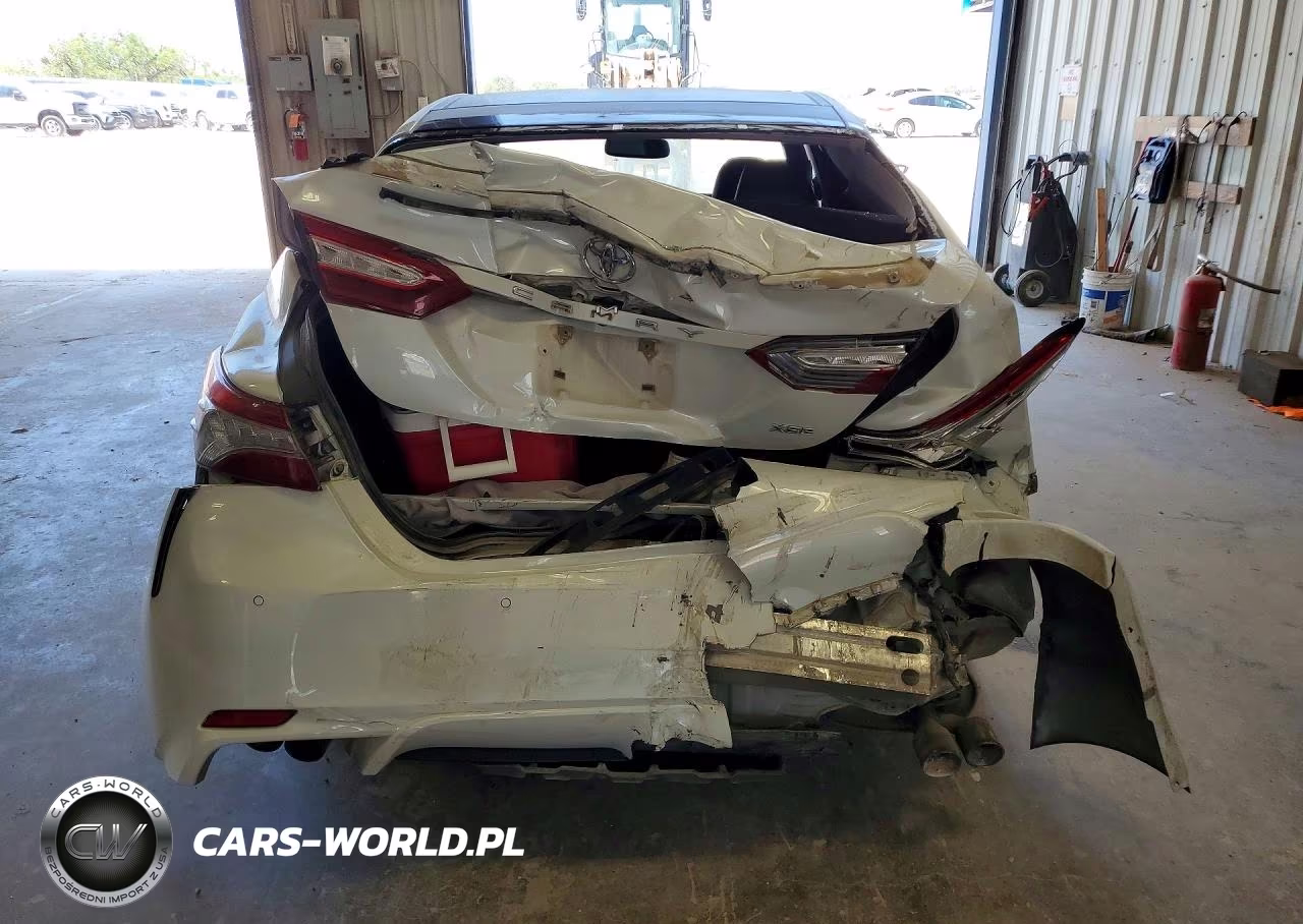 2018 Toyota Camry Xse VIN:4T1B61HK5JU076192 - 6