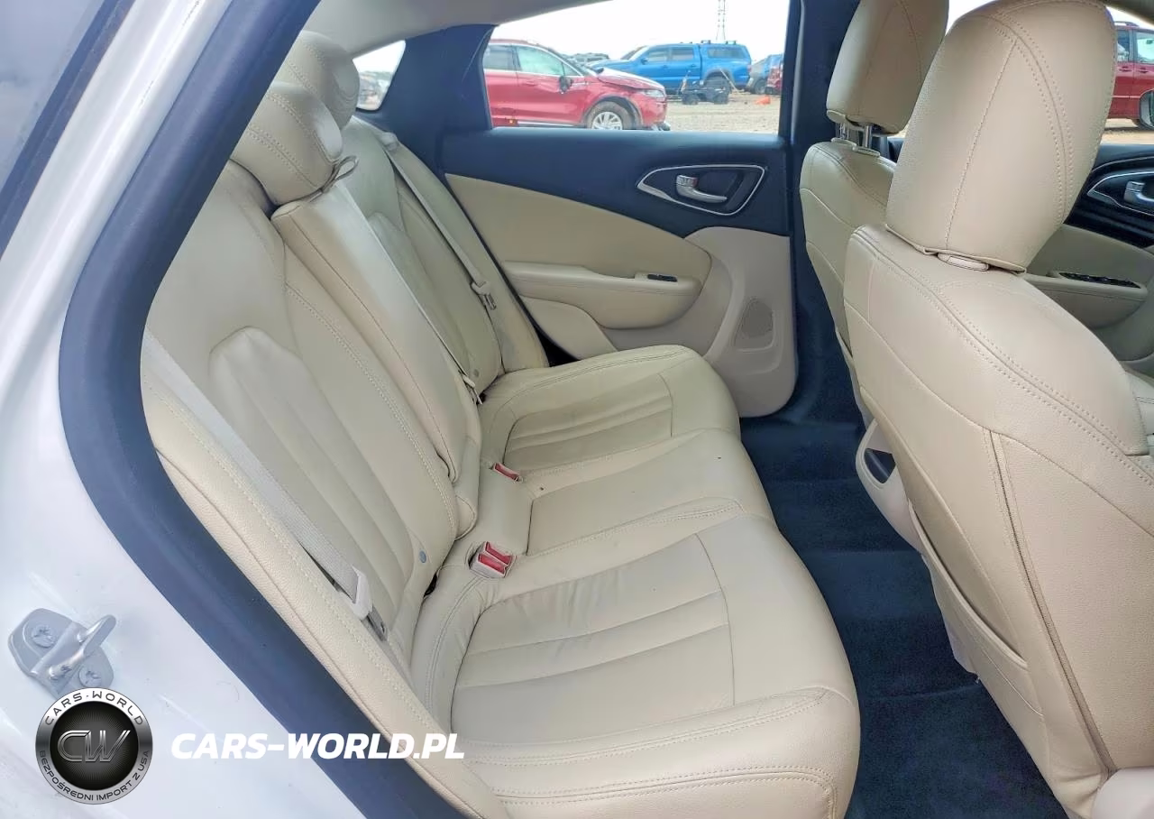 2015 Chrysler 200 Limited VIN:1C3CCCAB3FN692096 - 10