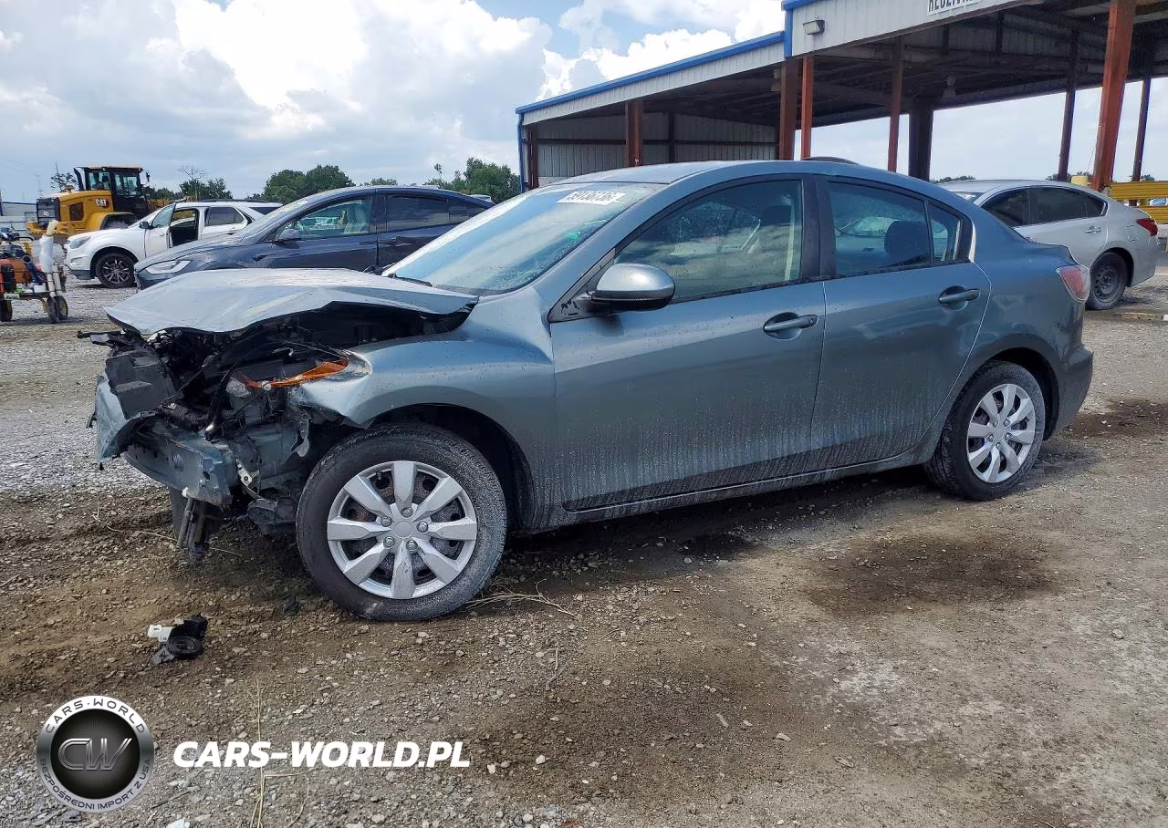 2013 Mazda 3 I