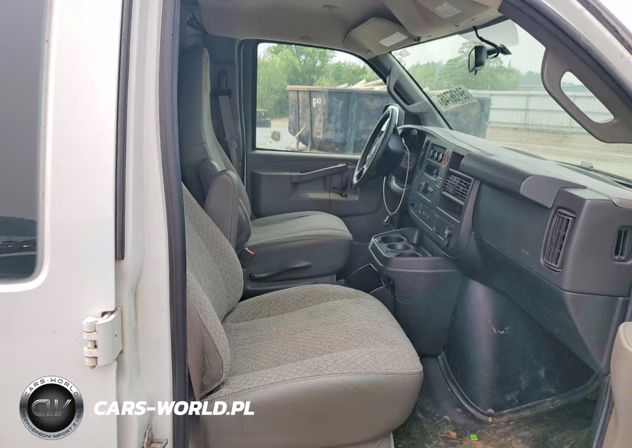 2019 GMC Savana G2500 VIN:1GTW7AFGXK1320150 - 12