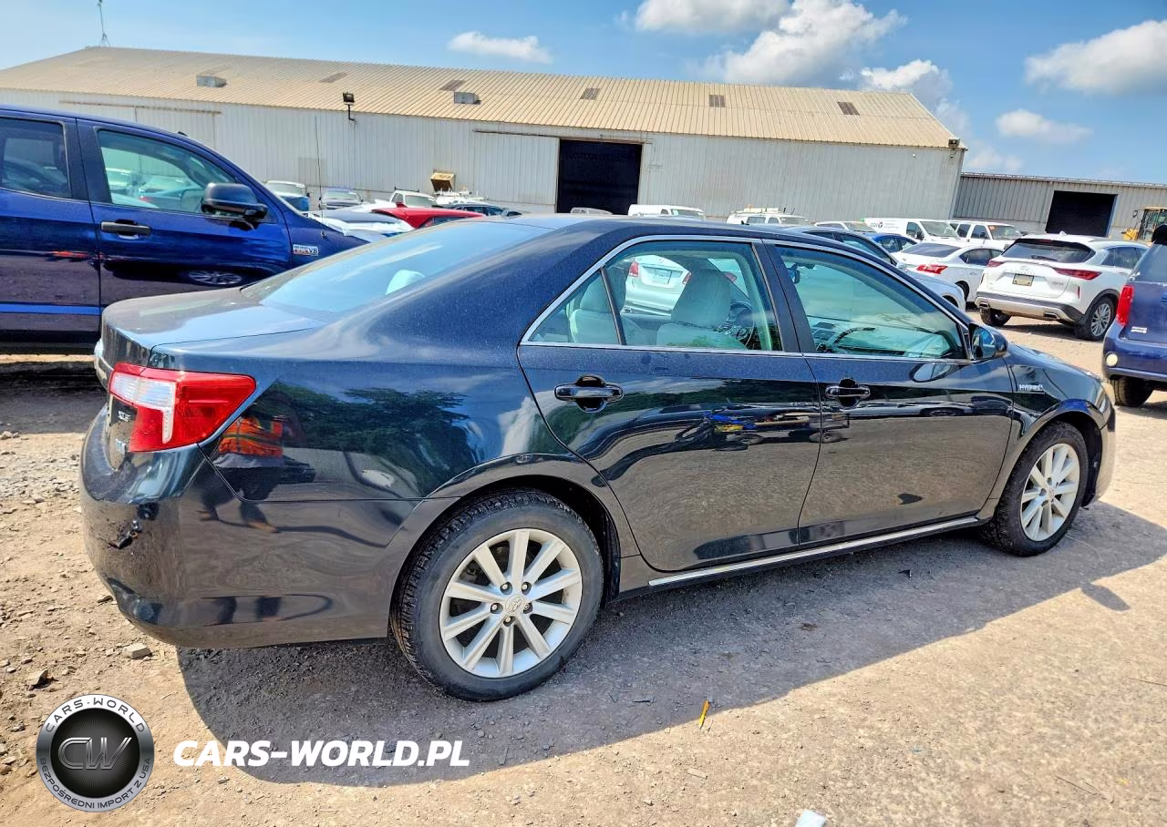 2014 Toyota Camry Hybrid Xle VIN:4T1BD1FK7EU108106 - 3
