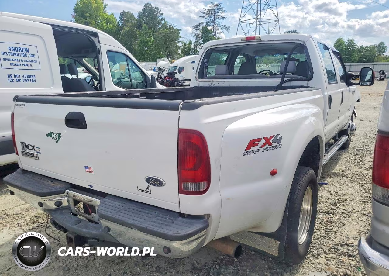 2006 Ford F350 Super Duty VIN:1FTWW33P56EB37014 - 3