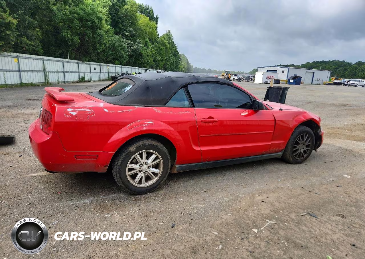 2007 Ford Mustang VIN:1ZVFT84N675279051 - 3