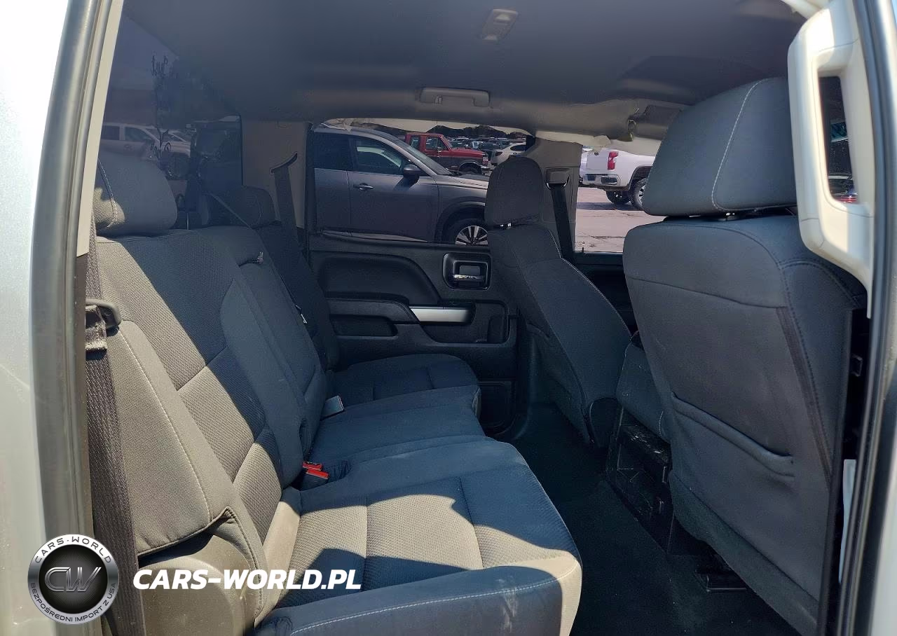 2018 Chevrolet Silverado K1500 Lt VIN:3GCUKREC6JG104251 - 10
