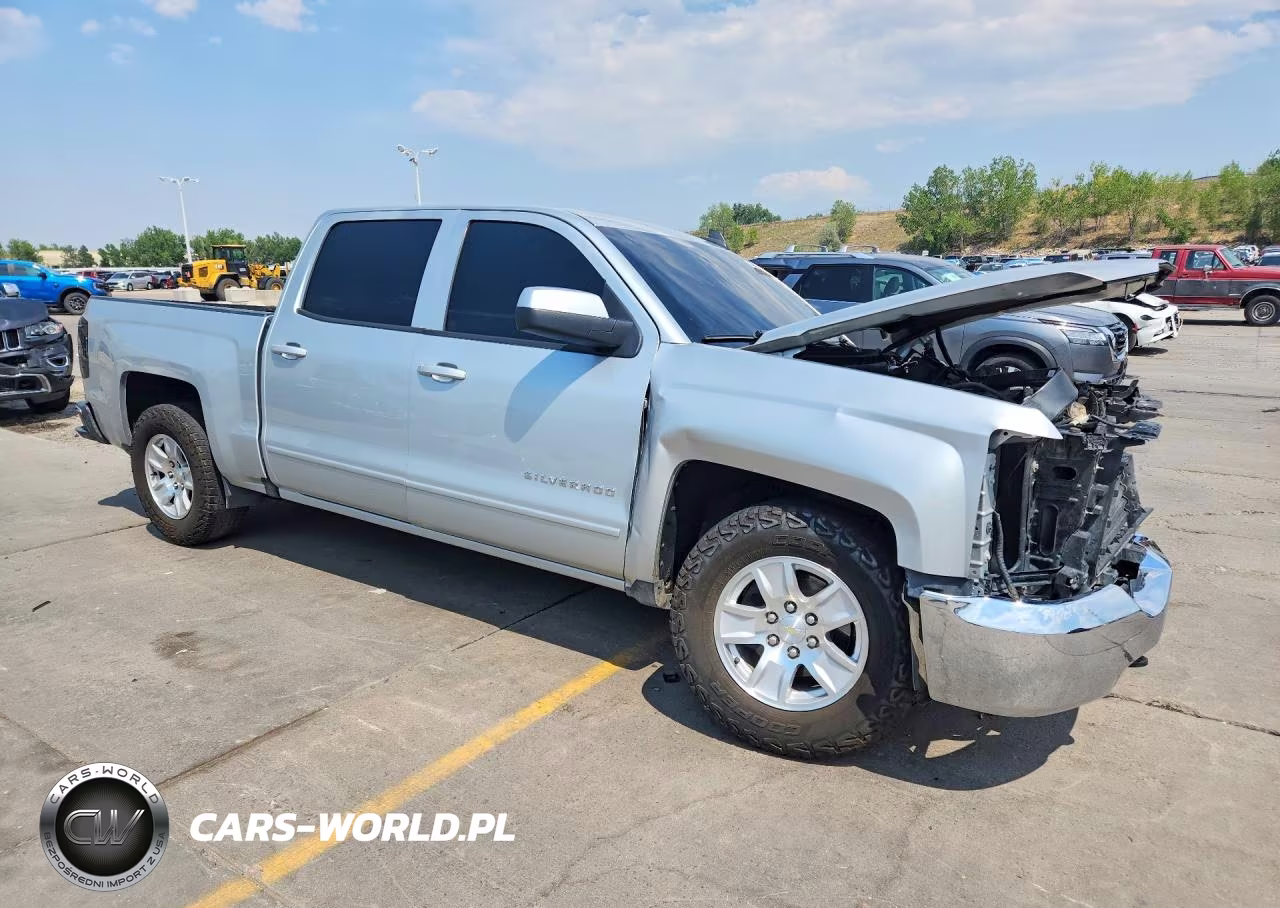 2018 Chevrolet Silverado K1500 Lt VIN:3GCUKREC6JG104251 - 4
