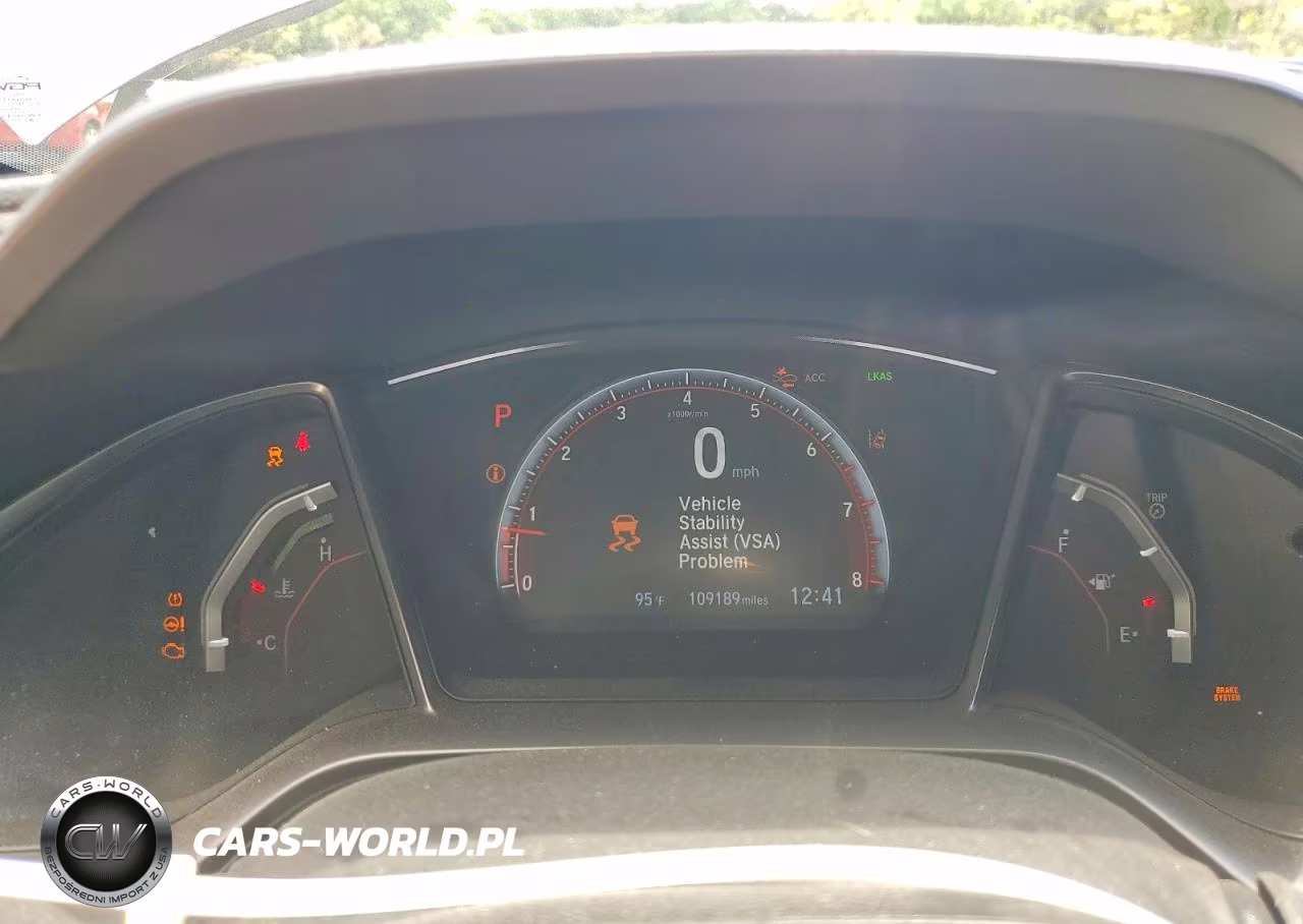 2018 Honda Civic Sport Touring VIN:SHHFK7H97JU240731 - 9