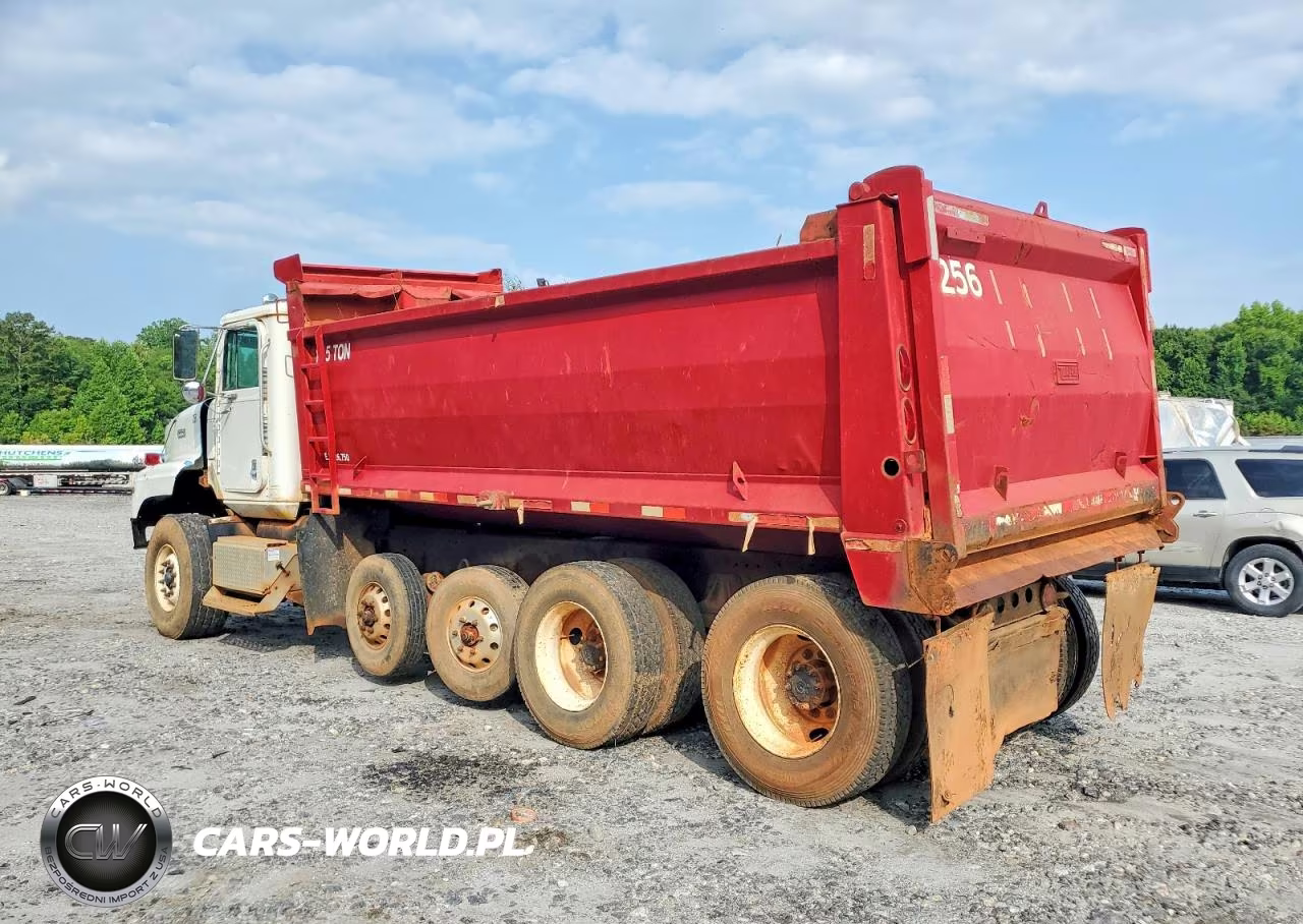 1997 International Paystar F5070 VIN:2HTTGAHT6VC030314 - 3