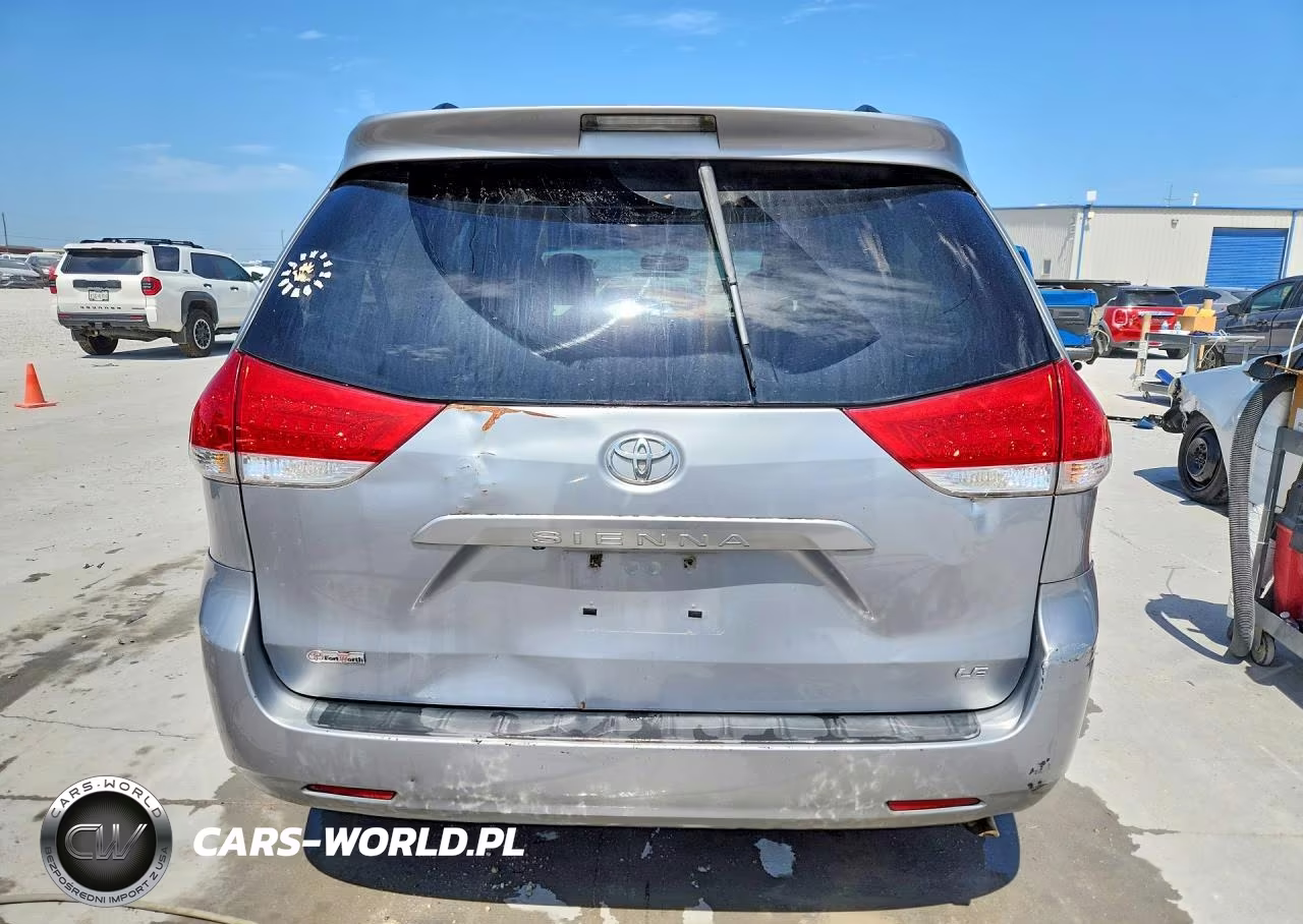 2013 Toyota Sienna Le VIN:5TDKK3DC6DS326705 - 6