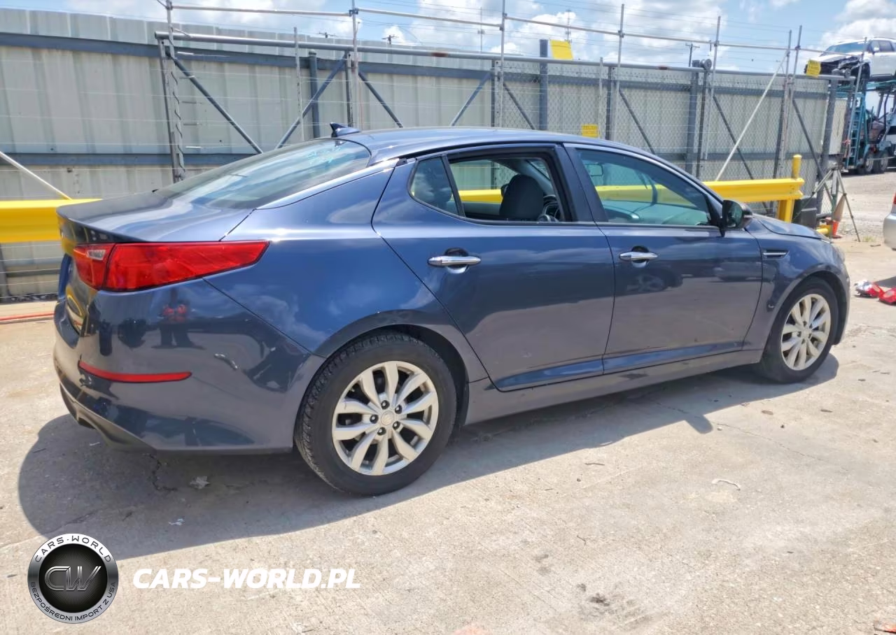2015 Kia Optima Lx VIN:5XXGM4A75FG470134 - 3