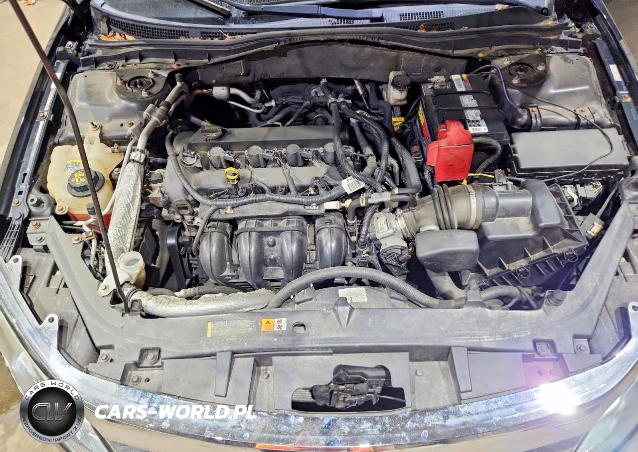 2012 Ford Fusion S VIN:3FAHP0GAXCR314066 - 11