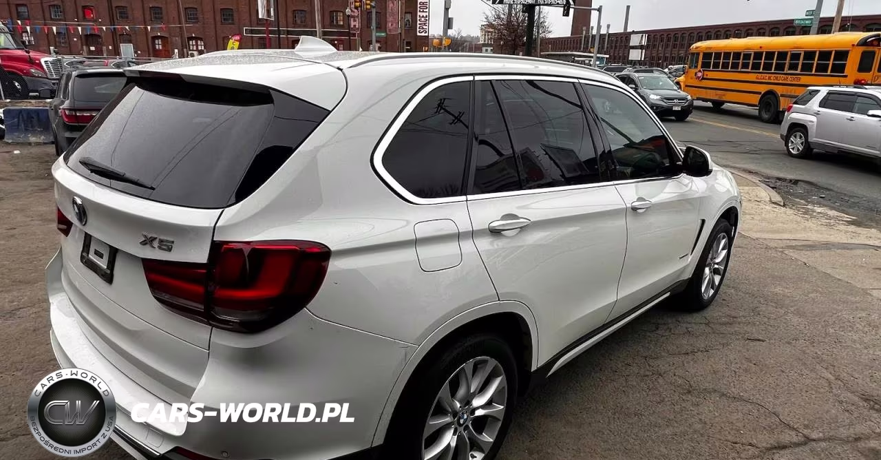 2015 BMW X5 xDrive35I VIN:5UXKR0C50F0P16040 - 7