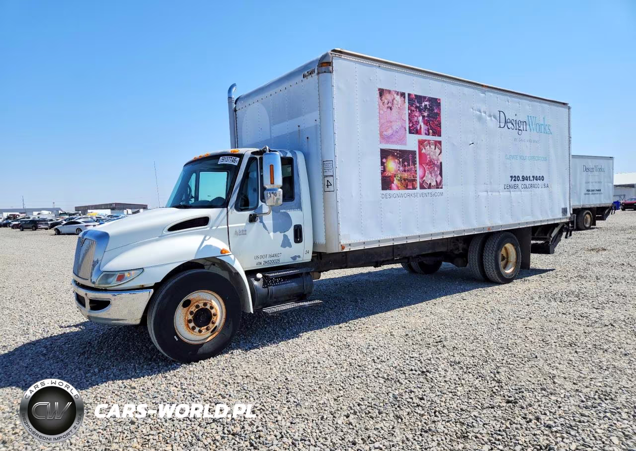 2002 International 4000 4300