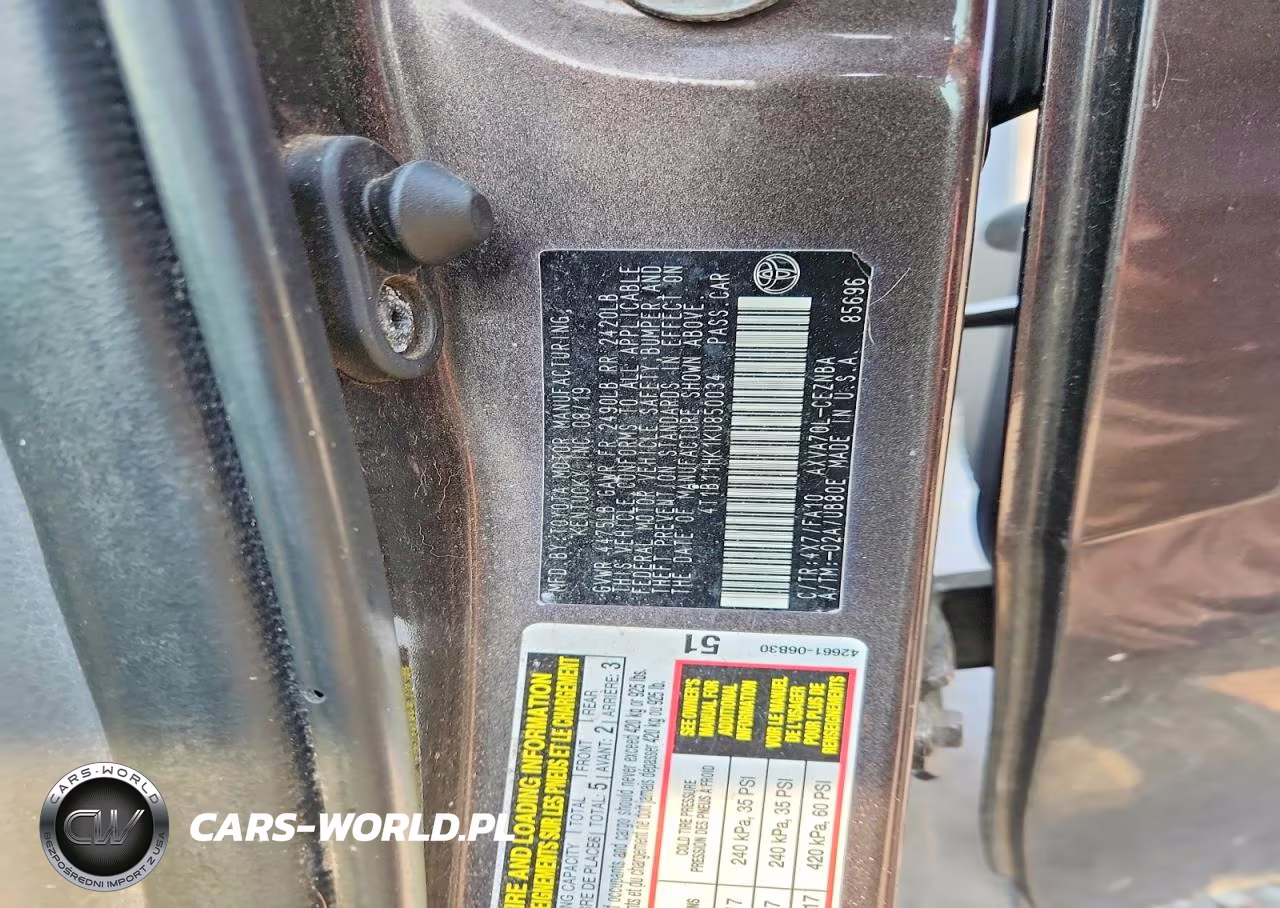 2019 Toyota Camry Le VIN:4T1B11HK1KU850034 - 12