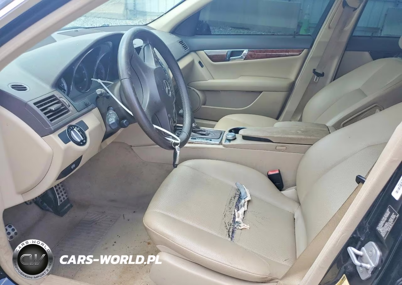 2010 Mercedes-Benz C 300 4Matic VIN:WDDGF8BBXAR106775 - 7