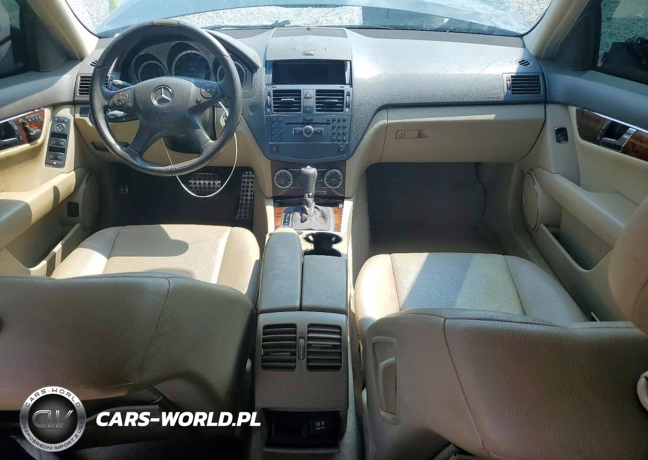 2010 Mercedes-Benz C 300 4Matic VIN:WDDGF8BBXAR106775 - 8