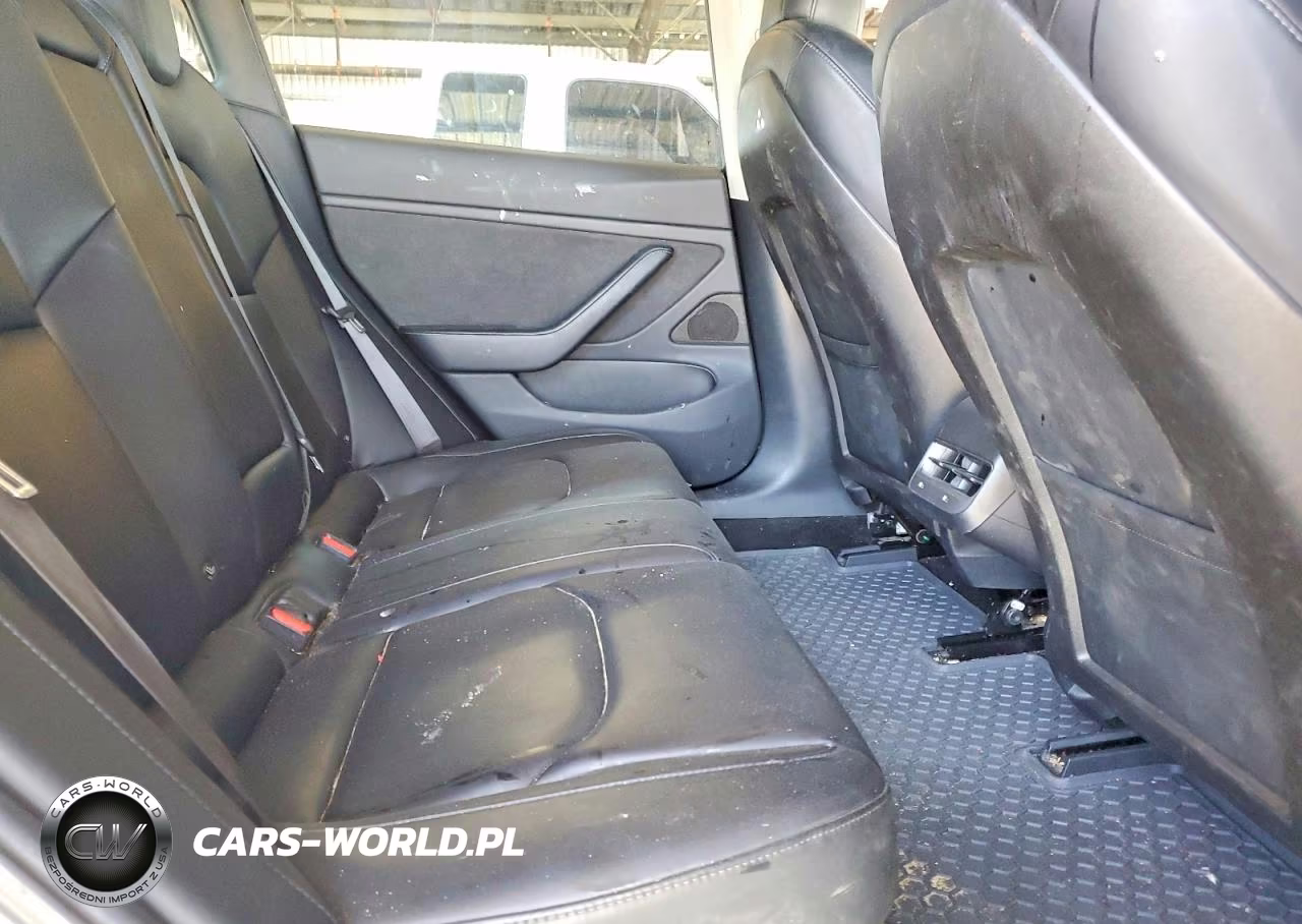 2018 Tesla Model 3 VIN:5YJ3E1EA6JF010623 - 10