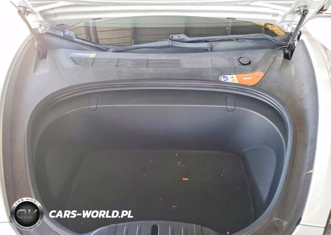2018 Tesla Model 3 VIN:5YJ3E1EA6JF010623 - 11