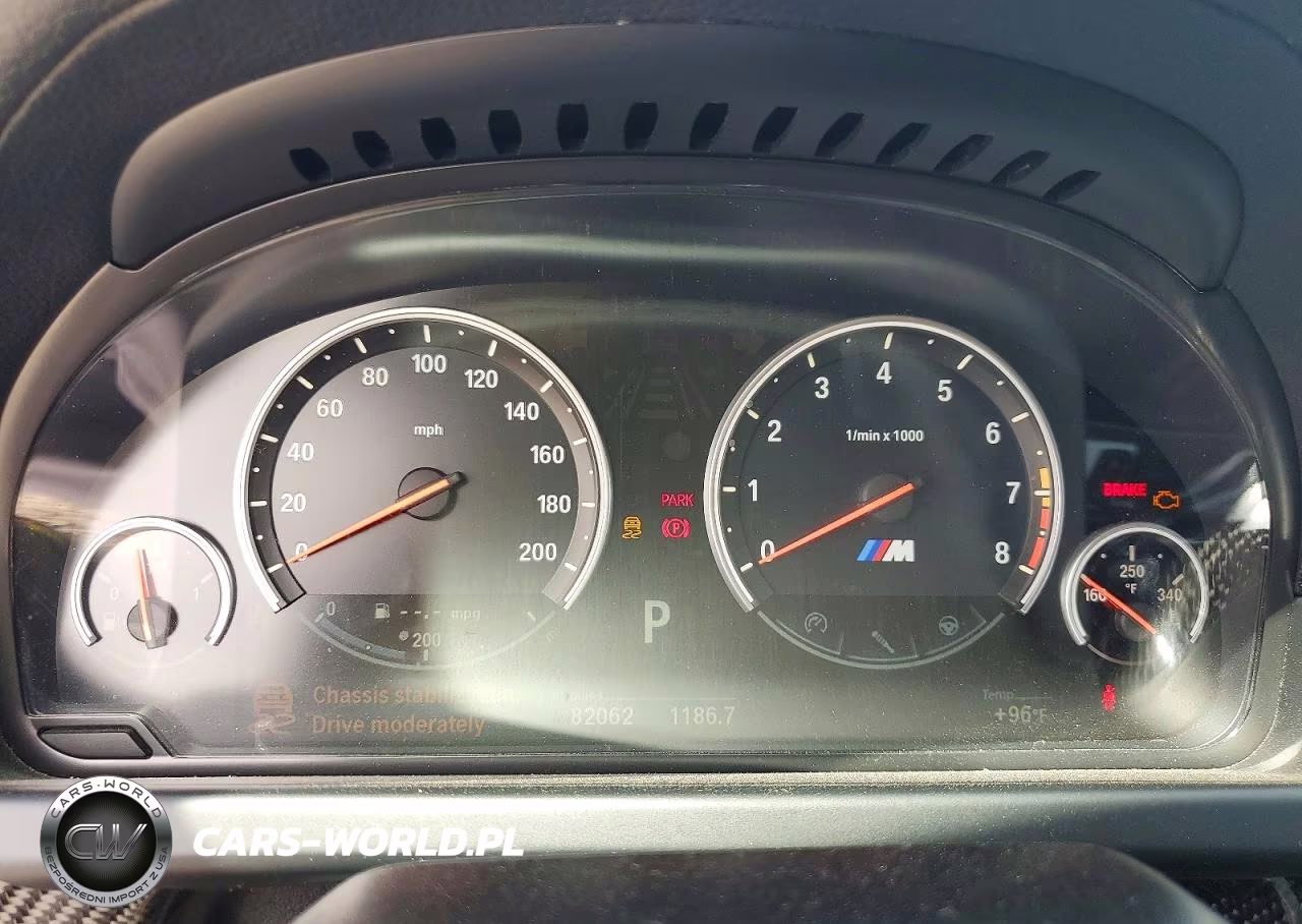 2016 BMW M6 VIN:WBS6G9C57GD931995 - 9