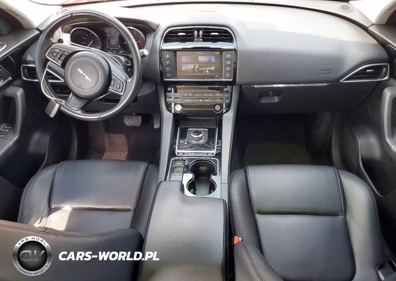 2017 Jaguar F-Pace Premium VIN:SADCJ2BN6HA494356 - 8