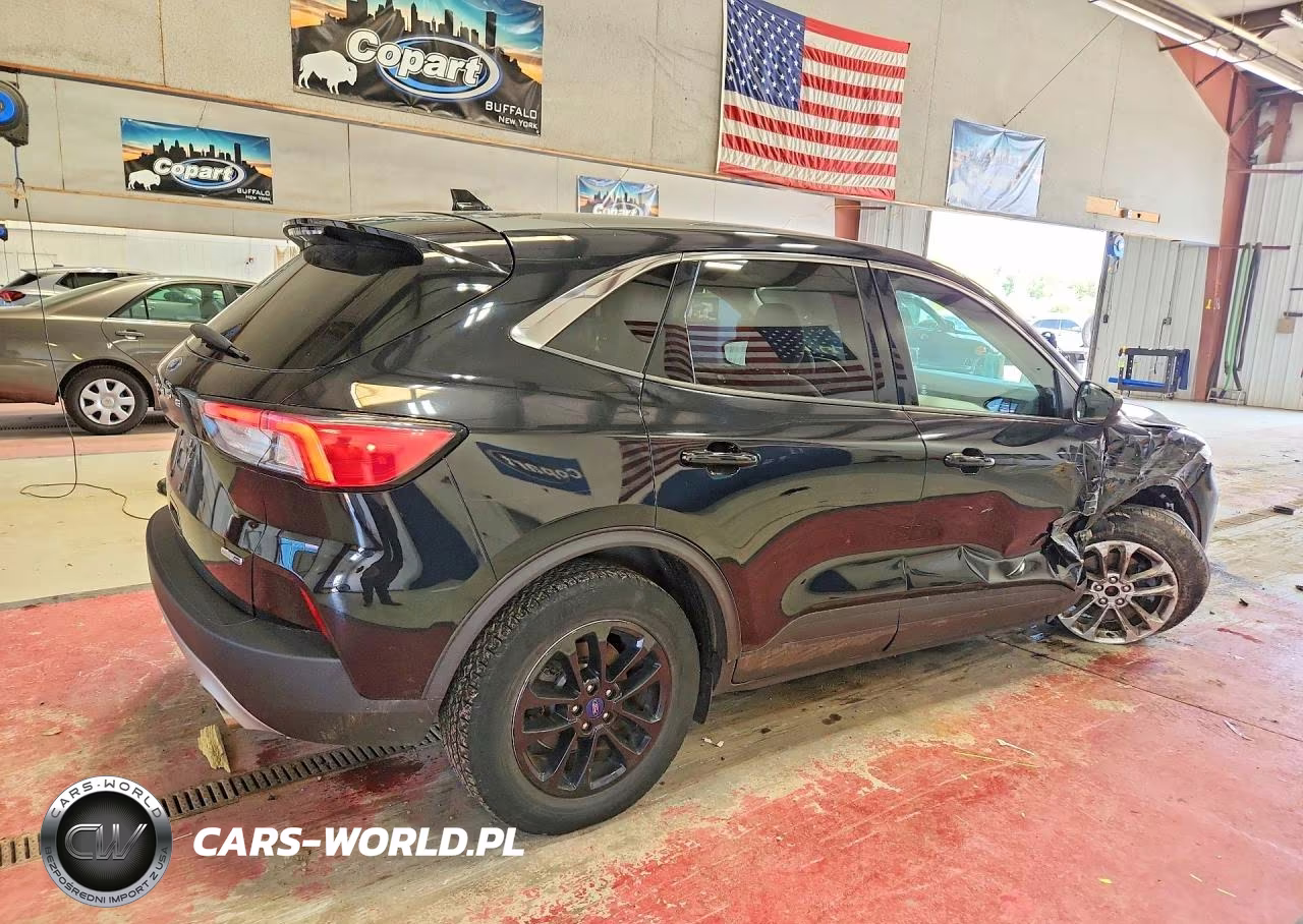 2020 Ford Escape Se VIN:1FMCU9G69LUA50212 - 3