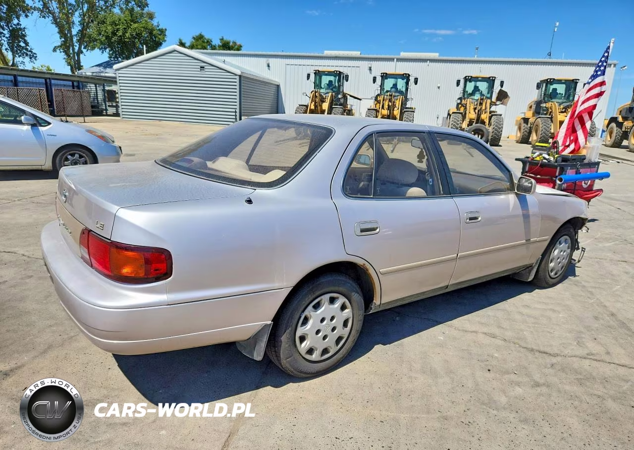 1995 Toyota Camry Le VIN:4T1SK12E0SU582738 - 3