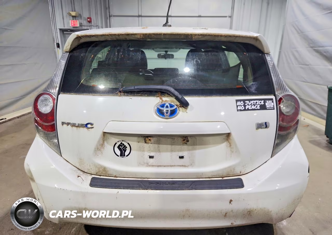 2012 Toyota Prius C Three VIN:JTDKDTB36C1519168 - 6