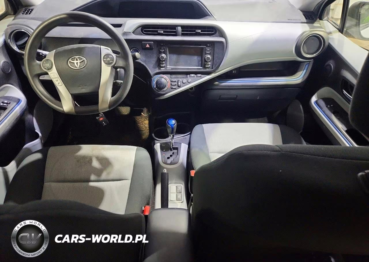 2012 Toyota Prius C Three VIN:JTDKDTB36C1519168 - 8