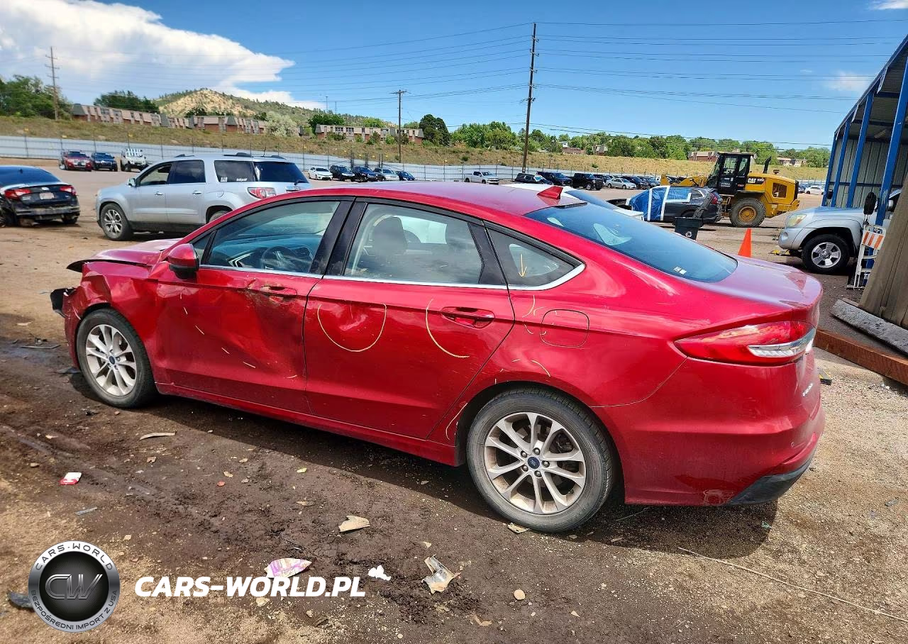 2020 Ford Fusion Se VIN:3FA6P0HD1LR126682 - 2
