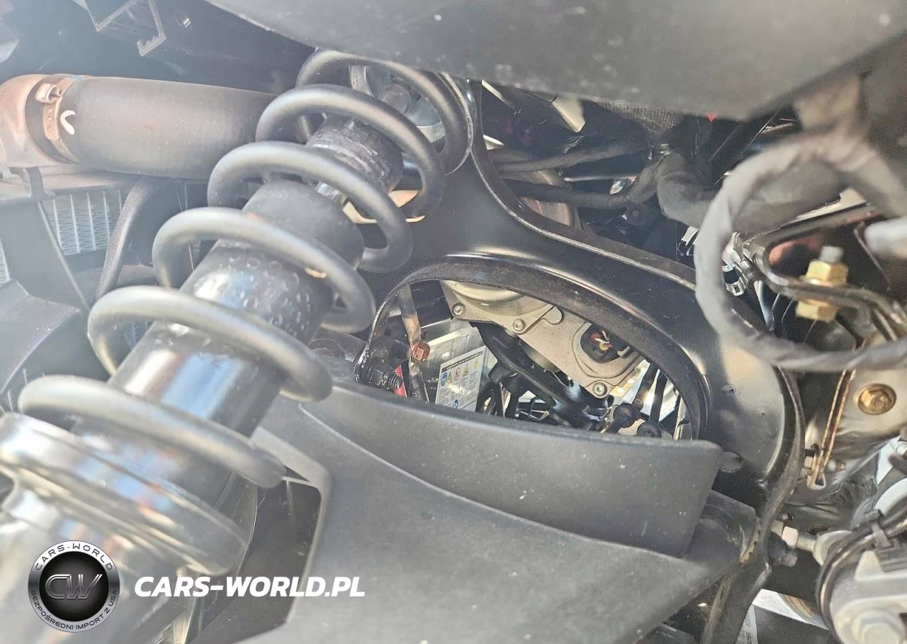 2023 Can-Am Spyder Roadster Rt VIN:2BXNBDD21PV000468 - 10