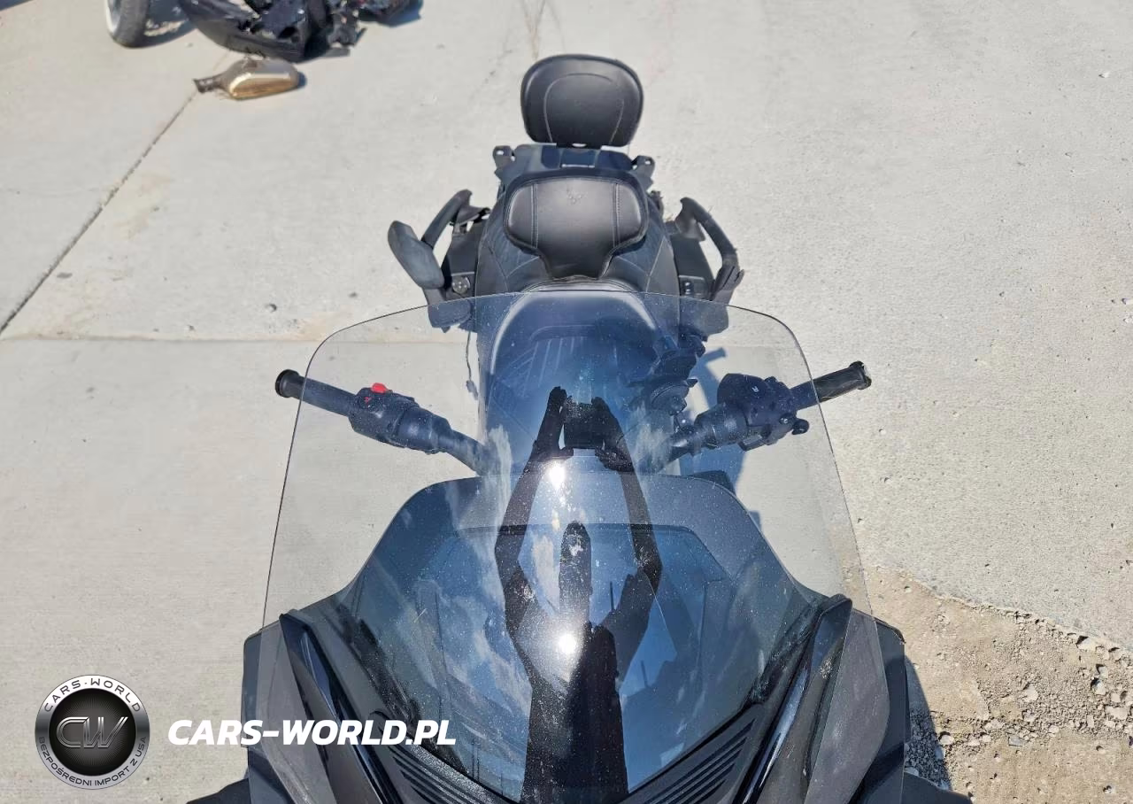 2023 Can-Am Spyder Roadster Rt VIN:2BXNBDD21PV000468 - 5