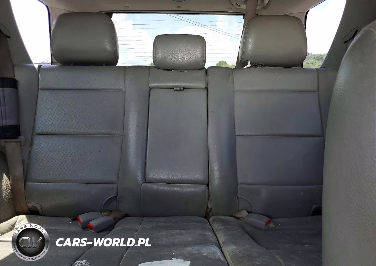 2007 Kia Sorento Base VIN:KNDJD736975665560 - 10
