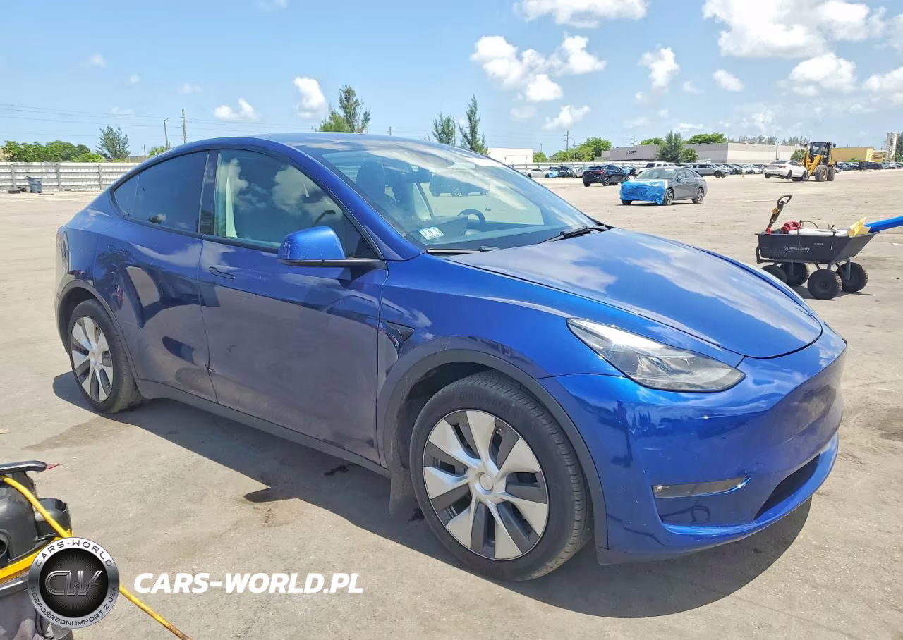 2023 Tesla Model Y Awd-Long Range Dual Motor All-Wheel Drive VIN:7SAYGAEE6PF850531 - 4