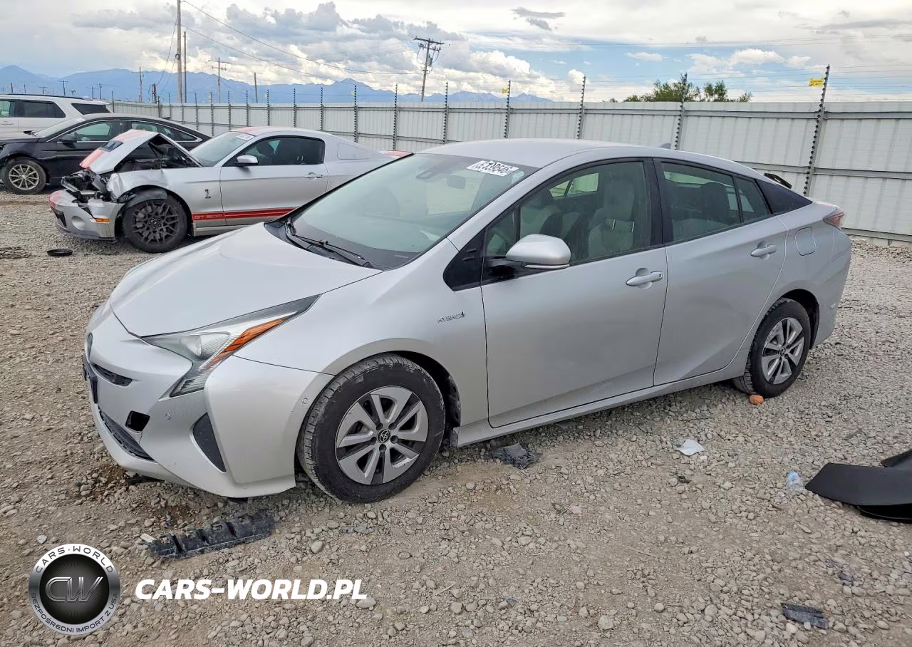 2018 Toyota Prius Two – zdjęcie 1 z 12