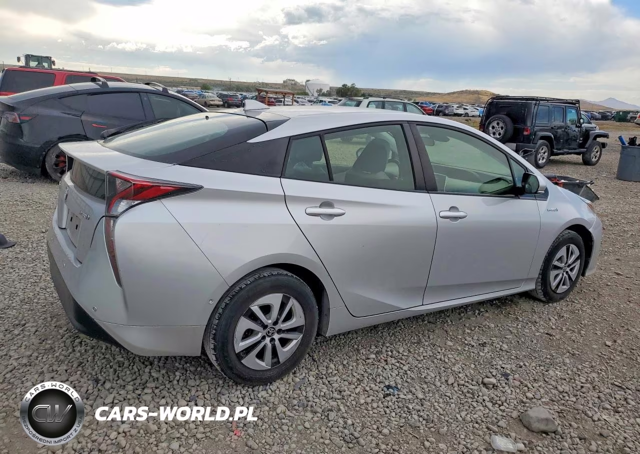 2018 Toyota Prius Two VIN:JTDKBRFU6J3602497 - 3