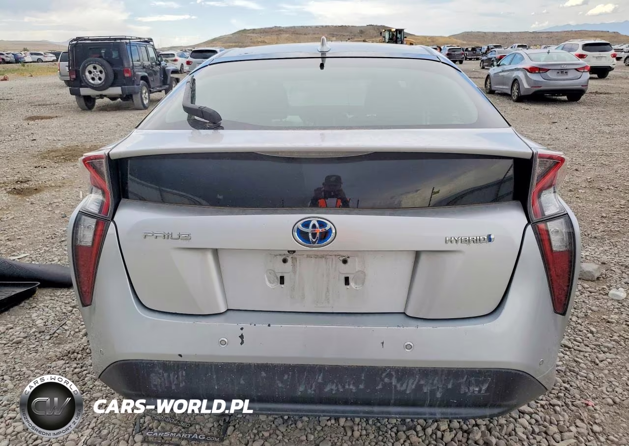2018 Toyota Prius Two VIN:JTDKBRFU6J3602497 - 6