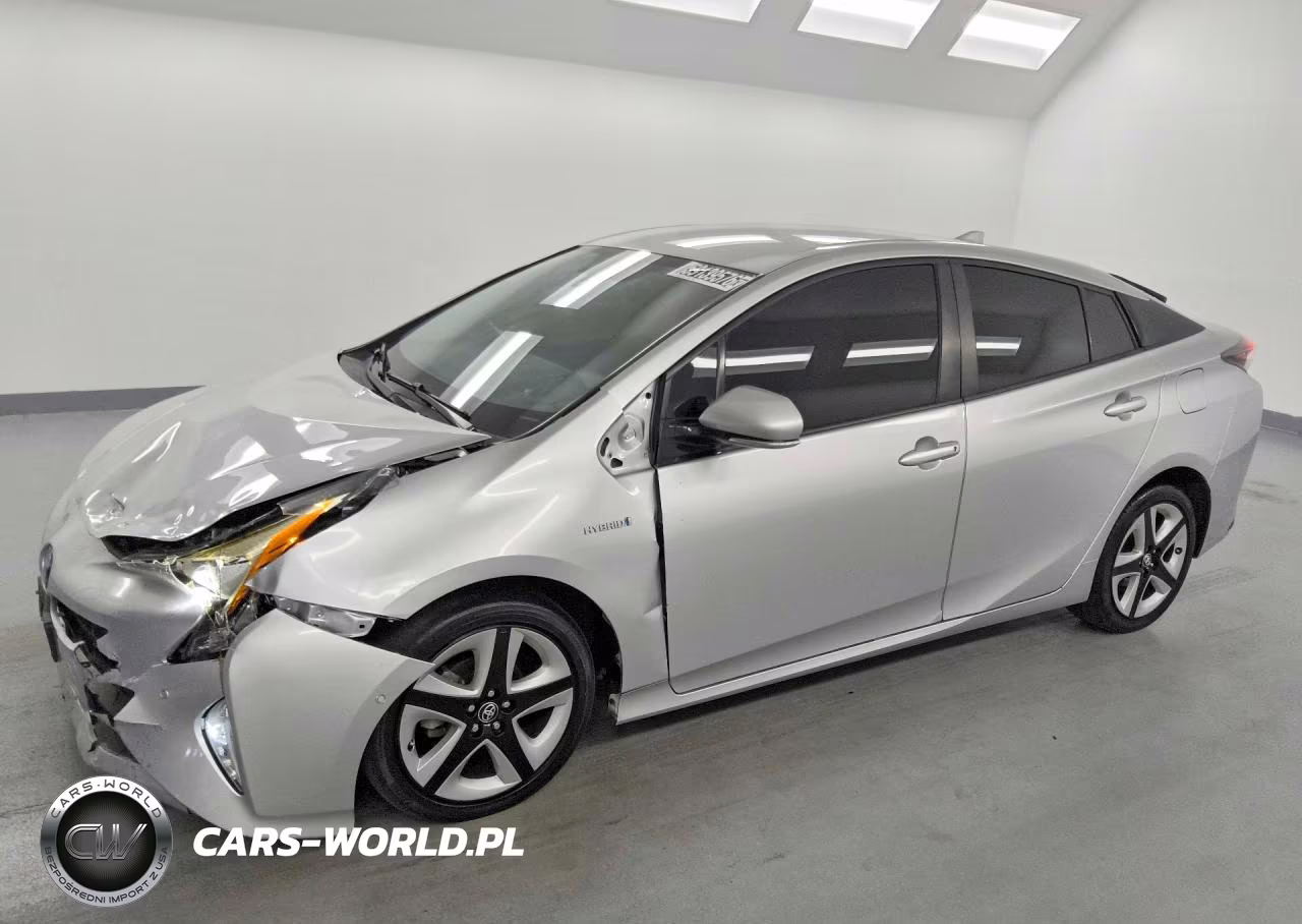 2018 Toyota Prius Three Touring