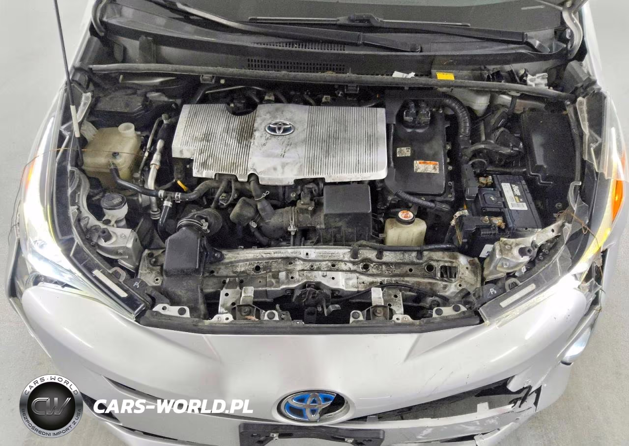 2018 Toyota Prius Three Touring VIN:JTDKARFU6J3064385 - 11