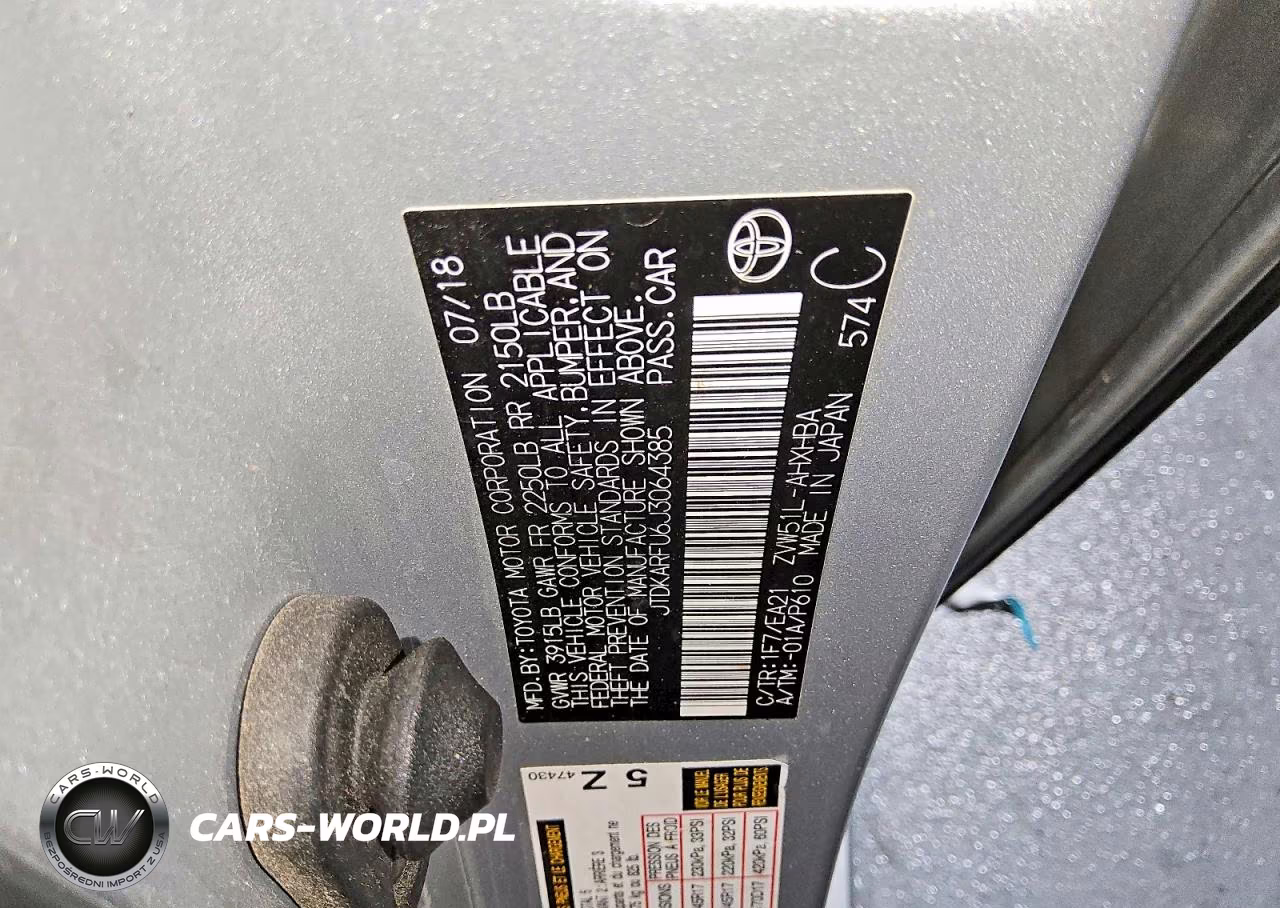 2018 Toyota Prius Three Touring VIN:JTDKARFU6J3064385 - 12