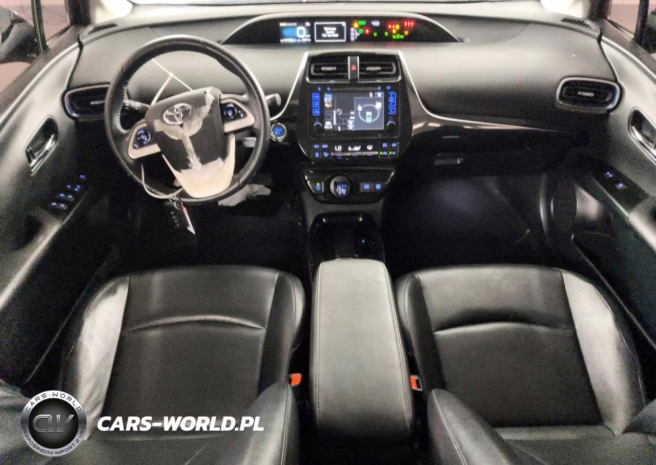 2018 Toyota Prius Three Touring VIN:JTDKARFU6J3064385 - 8