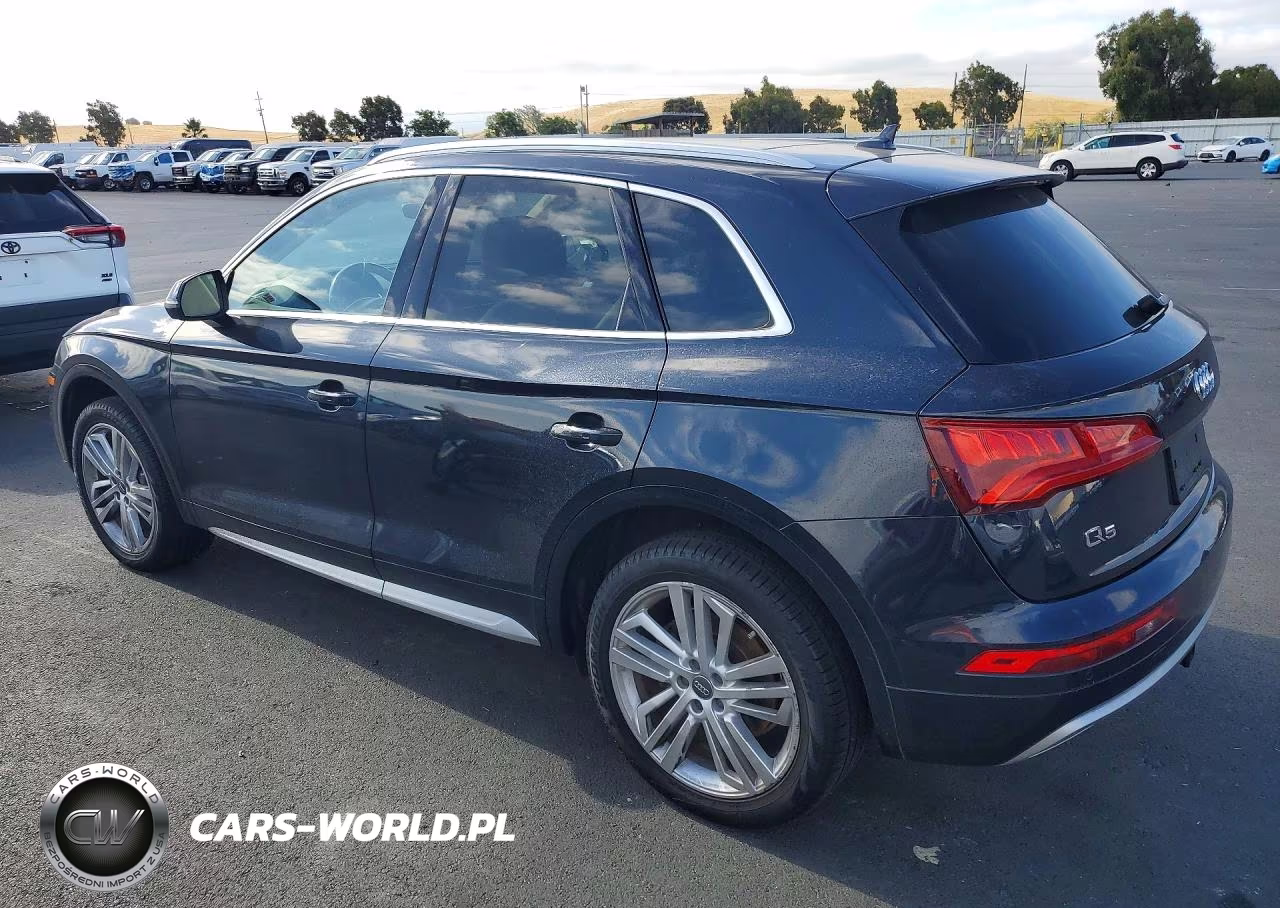 2018 Audi Q5 Premium Plus VIN:WA1BNAFY8J2100747 - 2