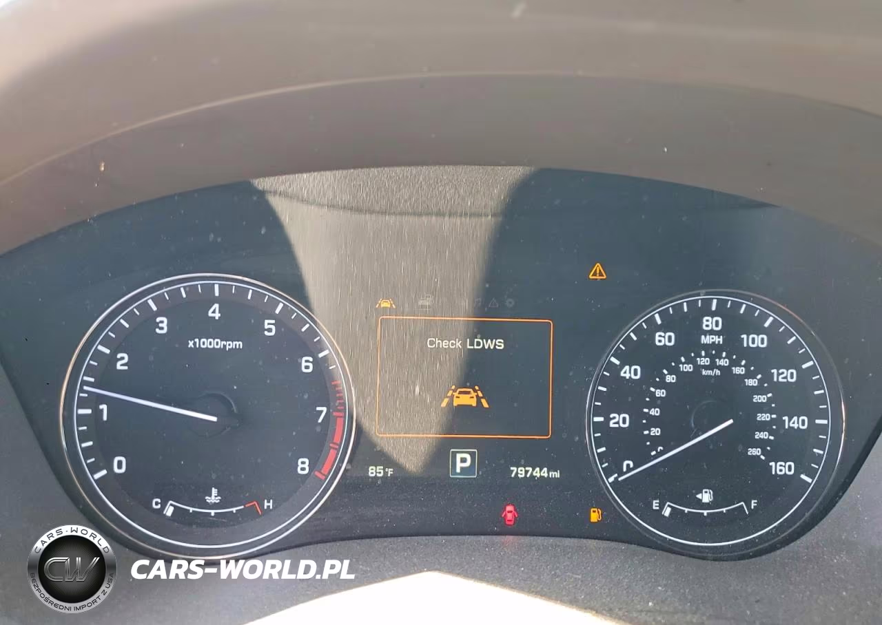 2015 Hyundai Genesis 5.0L VIN:KMHGN4JFXFU019226 - 9