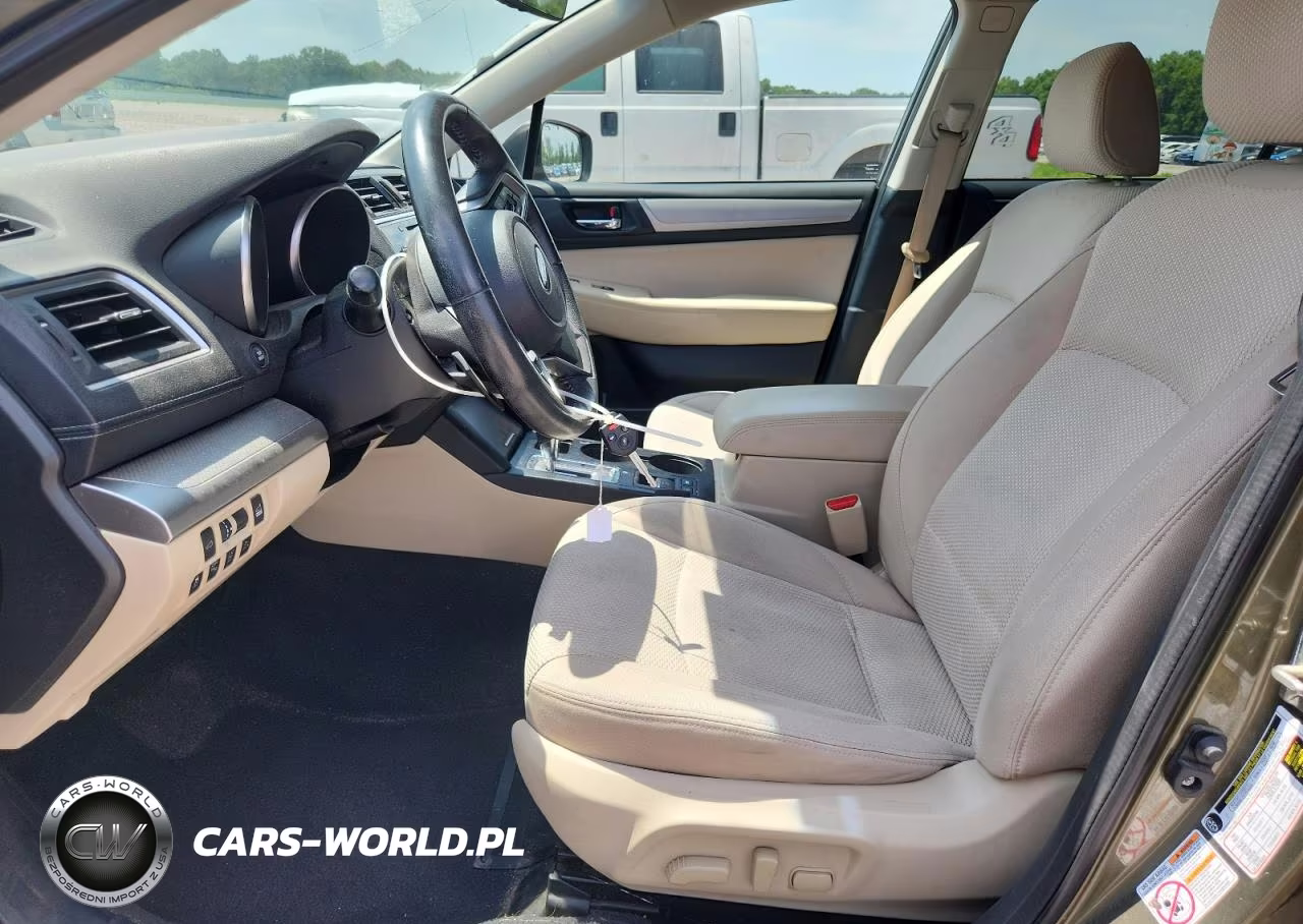 2019 Subaru Outback 2.5I Premium VIN:4S4BSAFC4K3359553 - 7