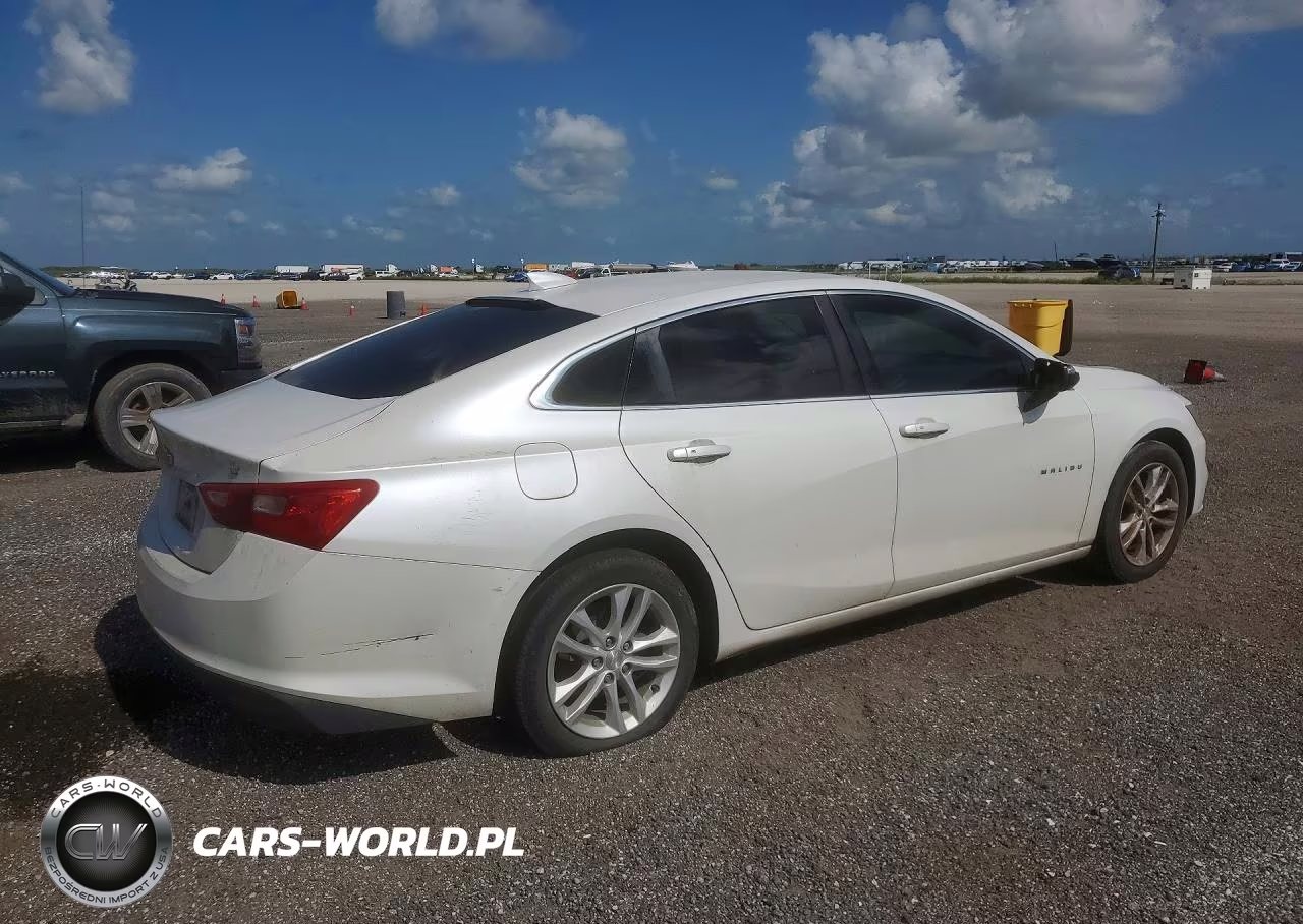 2017 Chevrolet Malibu Lt VIN:1G1ZE5ST9HF283075 - 3