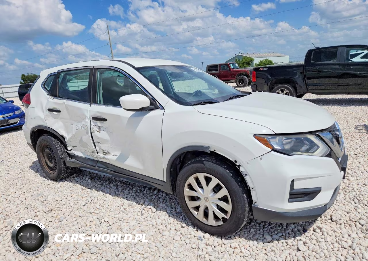 2017 Nissan Rogue S VIN:KNMAT2MT2HP543753 - 4