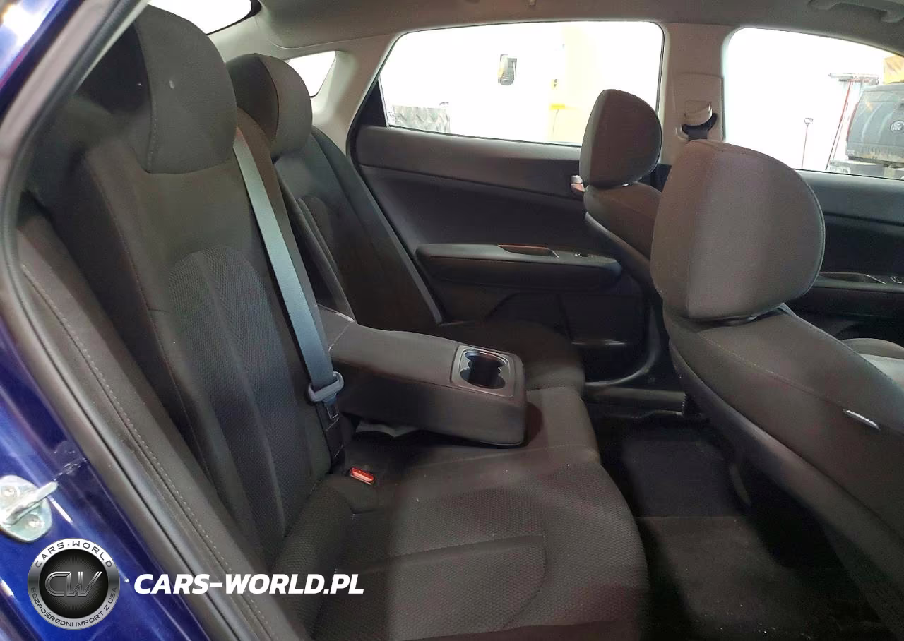 2019 Kia Optima Lx VIN:5XXGT4L33KG358021 - 10