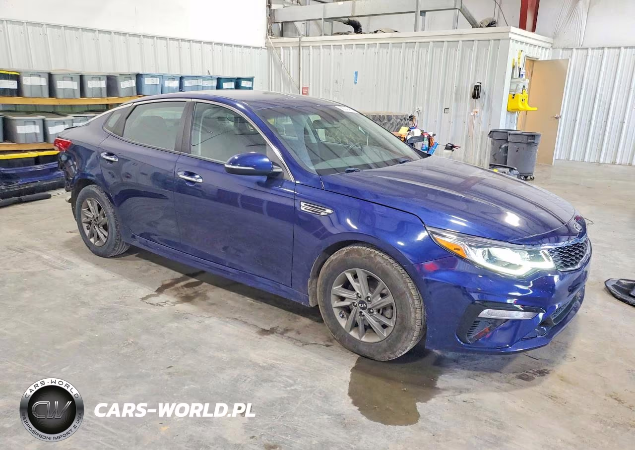 2019 Kia Optima Lx VIN:5XXGT4L33KG358021 - 4