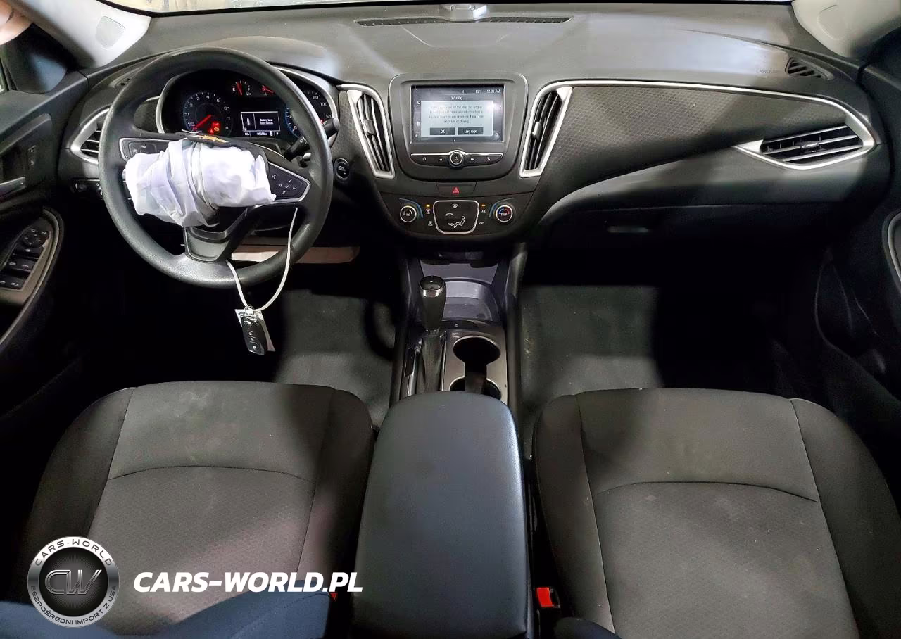 2018 Chevrolet Malibu Ls VIN:1G1ZB5ST7JF169705 - 8